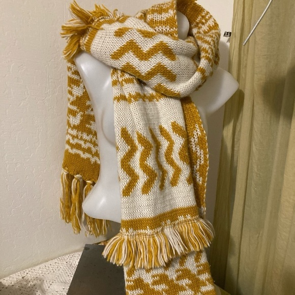 🌈 Huge tiered fringe scarf - Picture 5 of 5